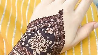 New designs for mehndi///stylish mehndi designs///girls mehndi designs///simple mehndi