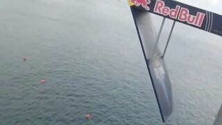 Drone delivers the ultimate view of a 27m dive ????