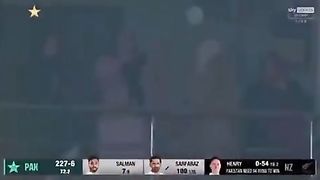 Great cricketer Sarfraz come back