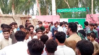 Election day loty ki har per jashion