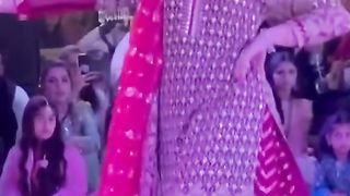 Most trending dance video Pakistan new