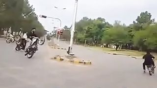 One wheeler Islamabad rider