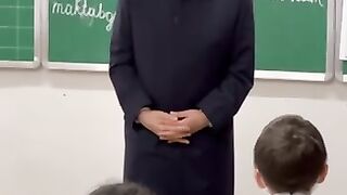 Келажак режаларингиз ҳақида иншо ёзинг, мен албатта ўқиб, жавоб бераман
