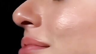 FIRSTLY I THOUGHT SHE IS OZGE ????????