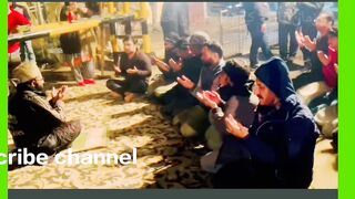 زمان پارک کے باہر عمران خان کے لیے دعائیں