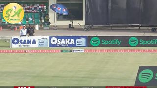 Haris Rauf's exceptional effort is duly lauded by the crowd and his teammates ????