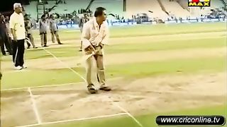 Shahrukh Khan Batting in ipl for KKR funny