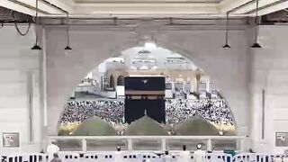Azan in Maka Muezma