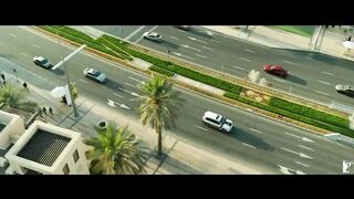 Pathaan Trailer Review
