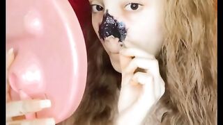 Using Black Charcoal Mask To Remove Blackheads????
