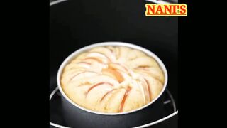 Apple Upside Down Cake l كعكة التفاح المقلوبة l Яблочный пирог вверх ногами l 苹果倒扣蛋糕