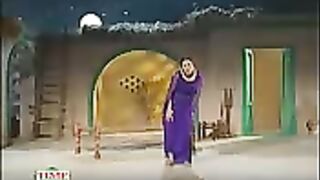 nargis mujra