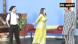 Funny stage drama ????????