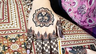 Mahndi design