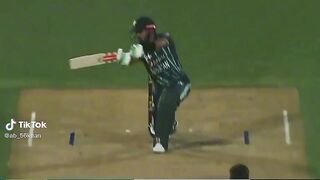 Baber azam vs boult .pak vs new