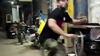 Very funny video please support me like share and subscribe for more