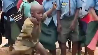 Kid dance