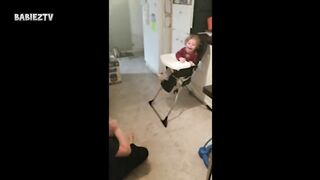 10 Minutes of Baby Laughing - try not to laugh or smile