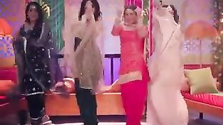 Shraddha Arya ( Preeta) Dance On KUNDLI BHAGYA SET