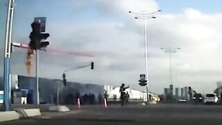 В Ташкенте охрана президента обстреляла не пропустившую кортеж машину