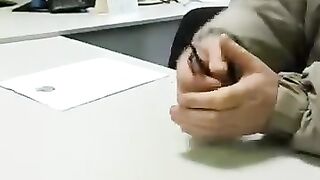 А що ви тут усі робите і на якій підставі?