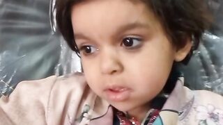 بچی کی دلچسپ باتیں