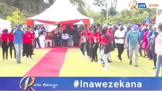CHEERS AS RAILA ODINGA DOES THE 'BACK IT UP' CHALLENGE LIKE A PRO!!.