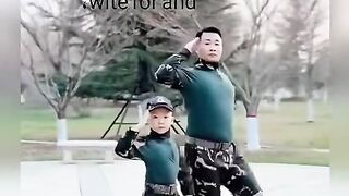 چائنا کا بچہ کی پریڈ 5238680892286487466_play.mp4_logo_AU.