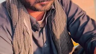 4 mawali logo k sath game kar gea