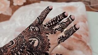 Beautiful mehndi