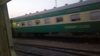 Train pakrailway