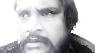 Tajurba bata brah ho dost