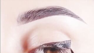 eyeliner