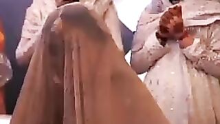 Kahani Suno 2.0 [Officially Music Video]
