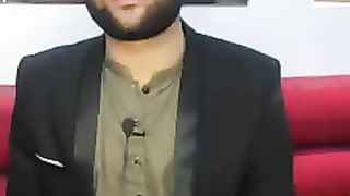 پاکستان کے مشہور ٹک ٹاکر نے اچانک اپنے اکاؤنٹس کیوں ڈلیٹ کر دیئے۔