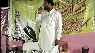 Mehfil e Naat in Daiwal 13-07-2007 Part 6.