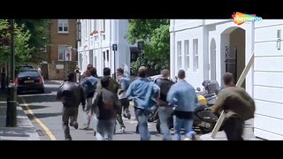 Funny Bollywood scean Akshay Kumar