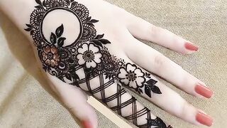 Mehndi designs