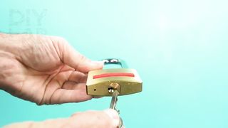 Crazy way to open any lock without a key. Amazing match tricks that work. Video 2023.