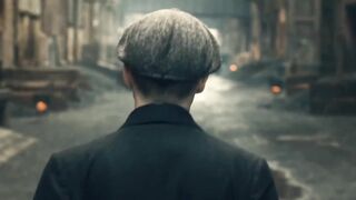 Peaky Blinders fight with gangsters.