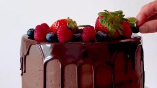 Cake layering