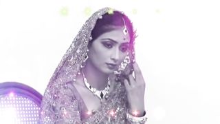 khuda bhi jab tere andaaz dekhta hoga video song