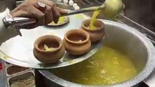 Famous Peshawari Chicken yakhni soup with eggs| Matka yakhni soup|
