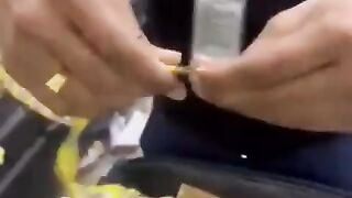 Pakistan Smuggling Dollar From Iran