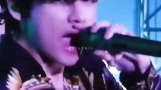 My fvrt bts member V performance ????