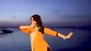 Beautiful Dance with million of view