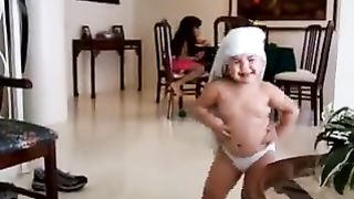 Amazing baby dance