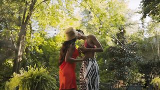 Our Kind of People 1x04 / Kiss Scenes — Nikki and Taylor (Alana Bright and Nicole Chanel Williams)