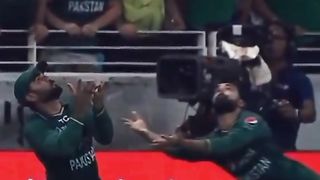 Cricket tik tok vedio