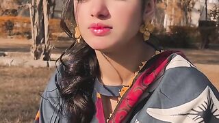Kabhi Sun to Jara main kah na Saka